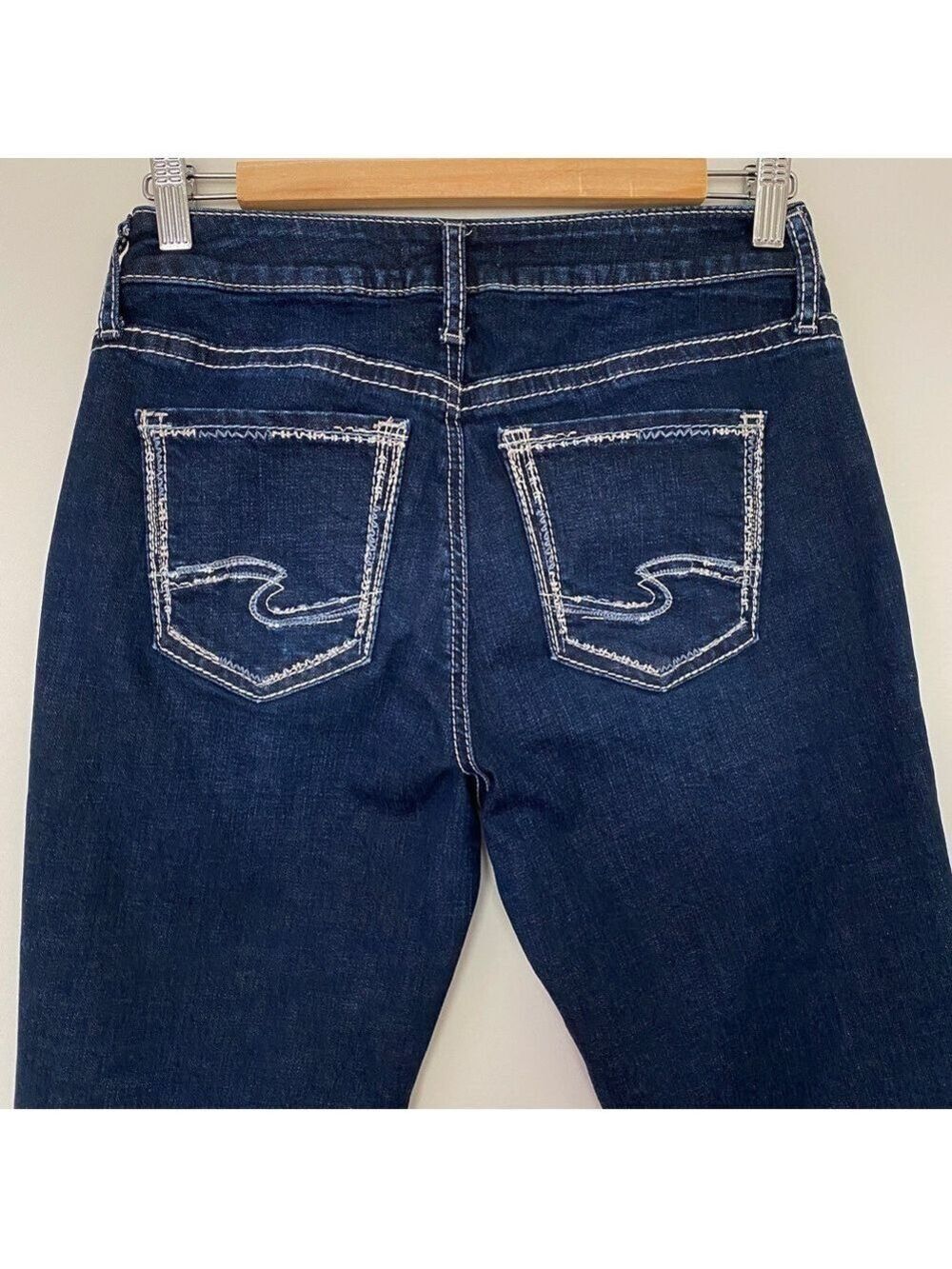 Silver Suki Slim Boot Bootcut Jeans Women's Size 28x31 Dark Wash
